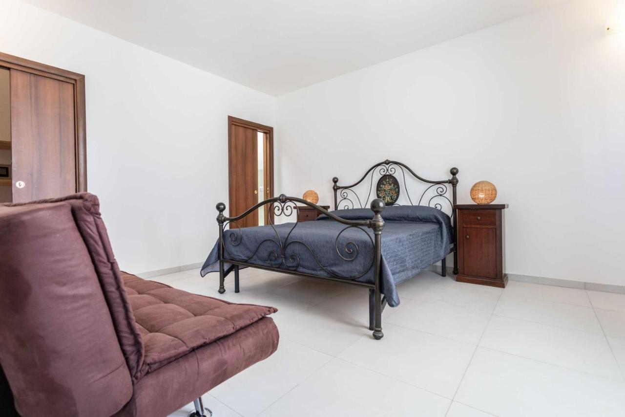 Marigio Rooms Alliste Bagian luar foto